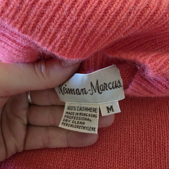 Neiman Marcus 100% Cashmere Turtleneck Sweater M Coral Pink Soft Luxe Knit - Picture 5 of 14